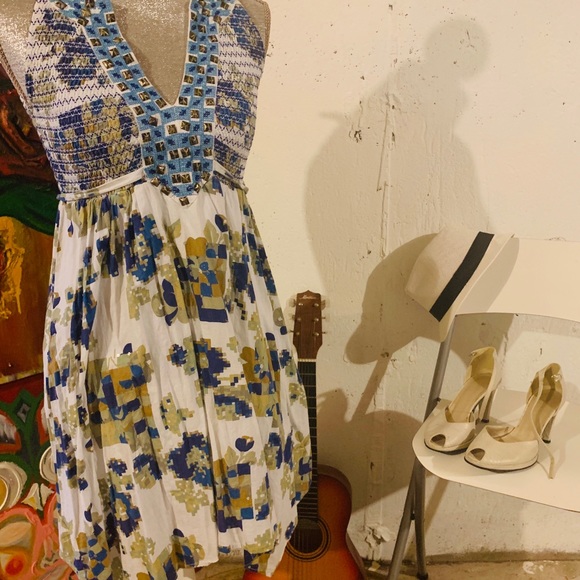 Adorable studded summer dress - Picture 5 of 6